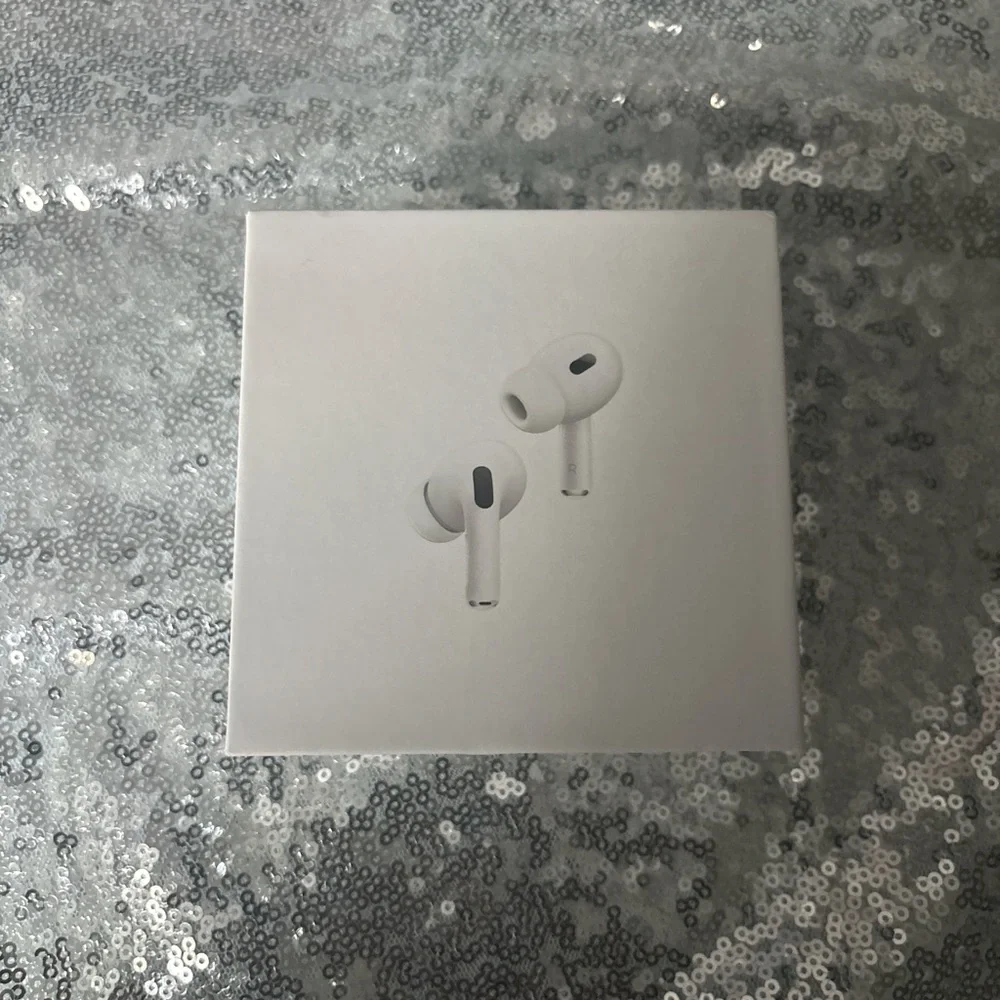 Apple Wireless Earbuds with Charging Case - White